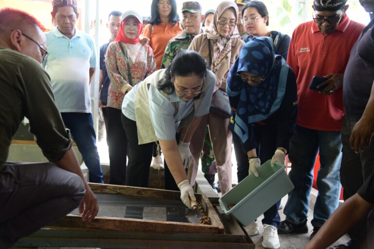 Lewat Inovasi Program Gumregah, Wali kota Semarang Agustina Wilujeng Serius Atasi Sampah Organik