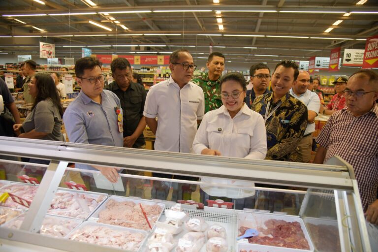 Jelang Nataru, Wali Kota Semarang Agustina Wilujeng Pastikan Harga Bahan Pokok Stabil dan Terkendali