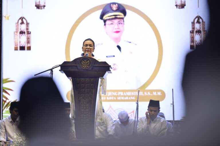 Safari Ramadan Pemkot Semarang, Agustina Peringati Nuzulul Qur’an Bersama Warga