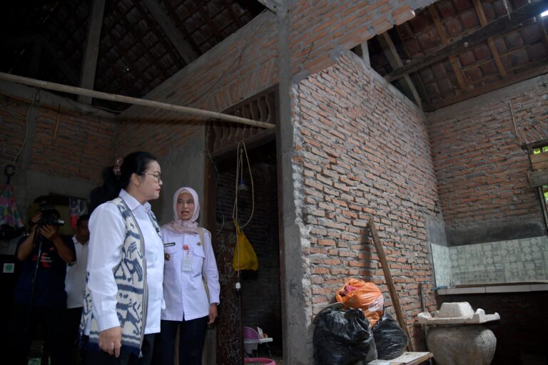 Puluhan Rumah Rusak di Gedawang, Wali Kota Pastikan Penanganan dan Renovasi